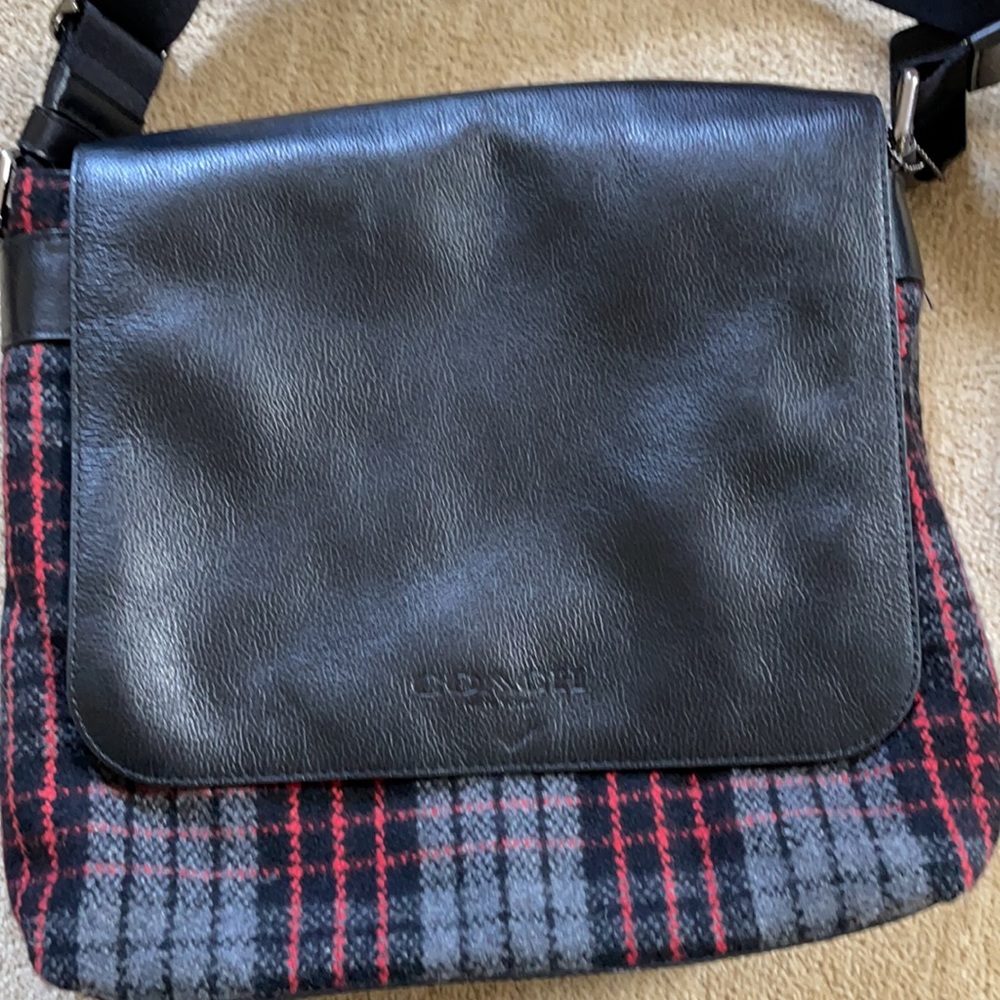 Pretty winter Coach crossbody